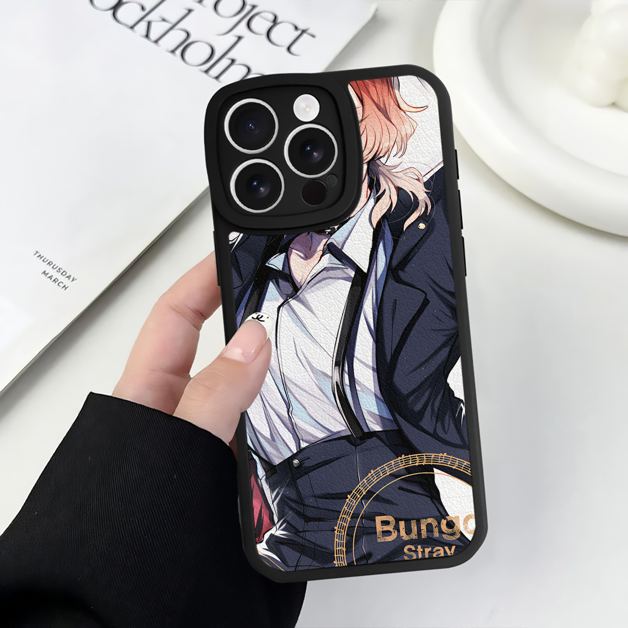 （画像用） 文豪ストレイドッグス Bungo Stray Dogs 【iPhone 16シリーズ対応】シリコンスマホケース（レザー調） 材質：シリコン